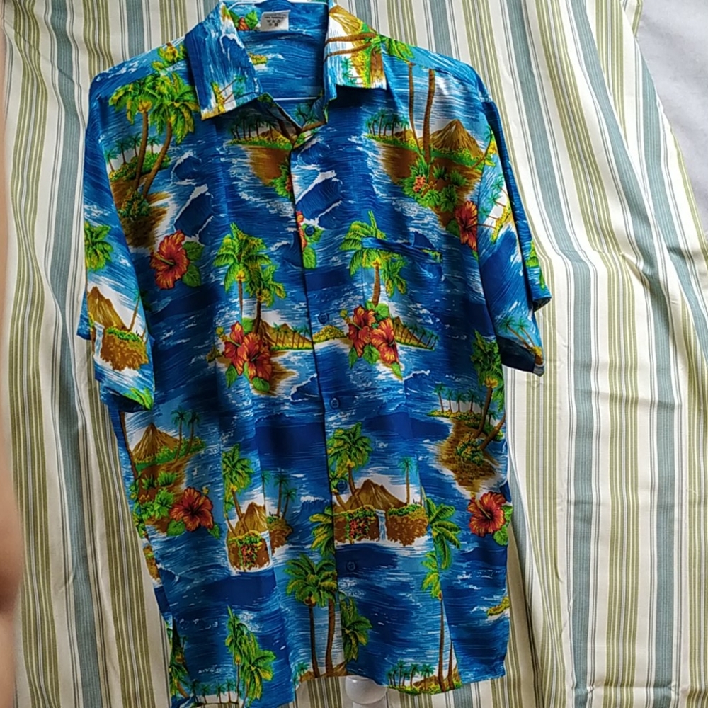 Mens hawaiian shirt size XL